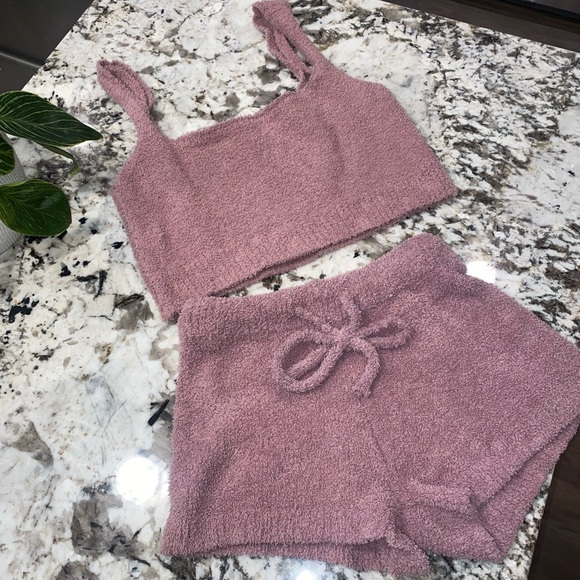 2 Piece Set - Picture 2 of 5